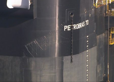 Navio plataforma da Petrobrás